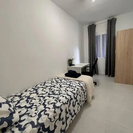 Piso Entero En Marq - Castillo, * Alicante