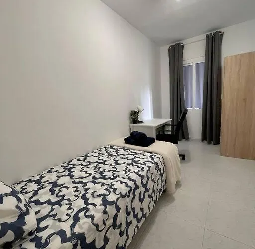 Piso Entero En Marq - Castillo, * Alicante